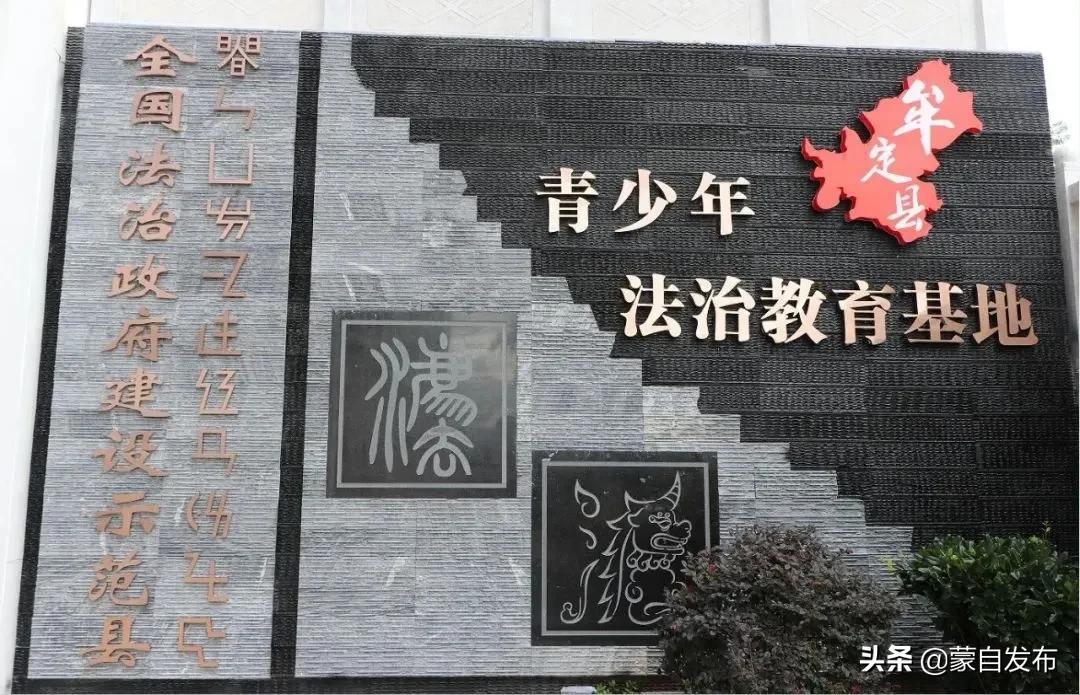 2025精准免费资料大全,详细解答，专家全面解释与落实