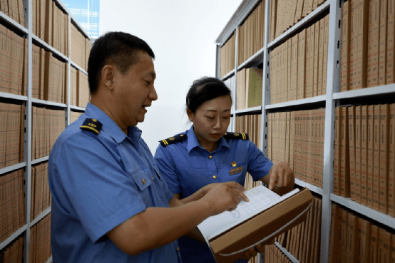 2025精准正版免费资料的警惕虚假宣传-全面释义，专家全面解释与落实